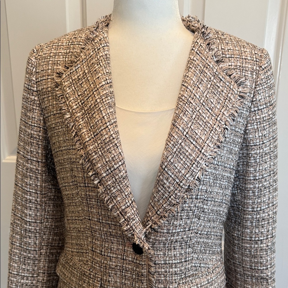 Karl Lagerfeld Women's Pale Pink & White Tweed Blazer Size 6